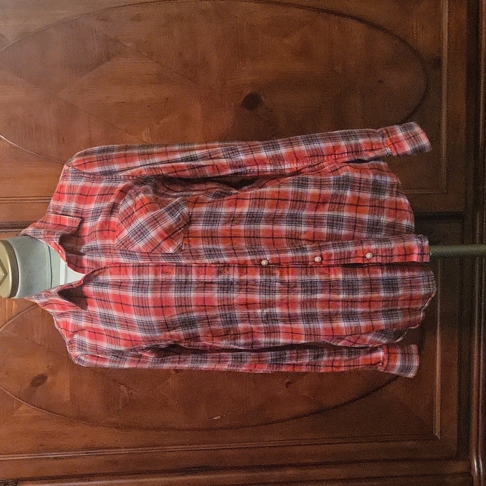 Gap Basic plaid red flannel shirt